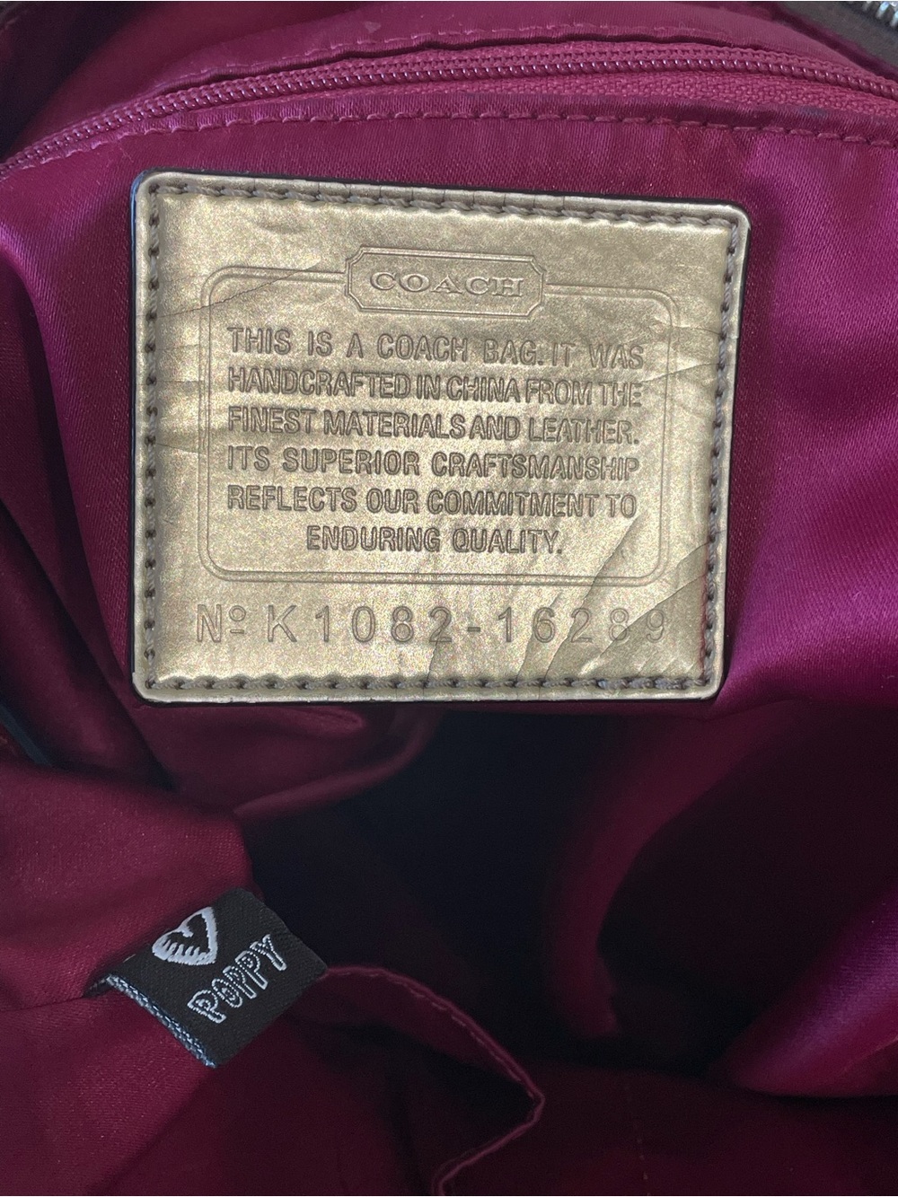 Coach Poppy 2010 Secret Admirer Tote Special Edition Valentine’s Day Coach Poppy - Picture 5 of 17
